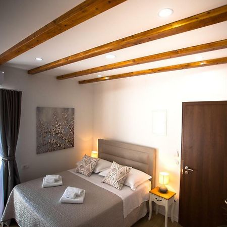 דירות ספליט Katriga Luxury Studio, 4**** Old Town מראה חיצוני תמונה